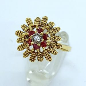 Ladies Vintage 18ct Yellow Gold Diamond and Ruby Set Ring
