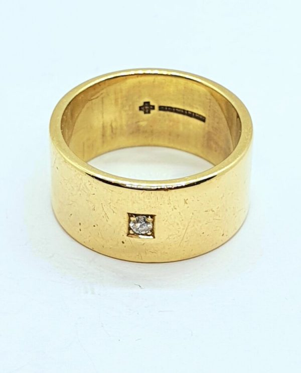 Pre Owned 9ct Yellow Gold 8mm Wide Wedding Ring