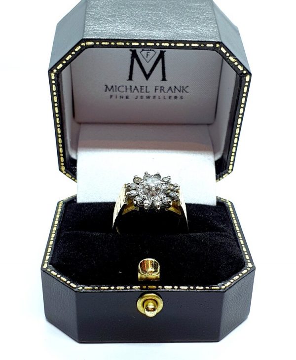Pre Owned 18ct Yellow Gold Diamond Cluster Ring