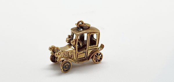 Pre Owned 9ct Yellow Gold Car Charm
