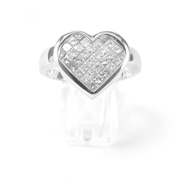 SAVE £400 | 9ct White Gold Diamond Heart Ring