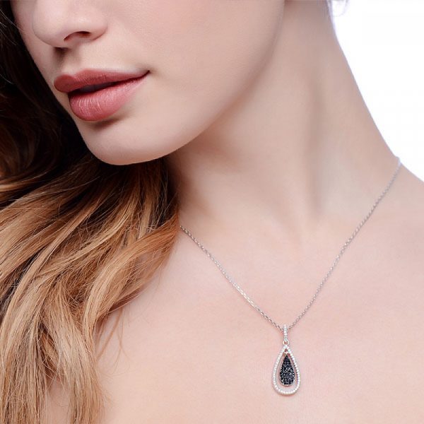 Saphira Pendant